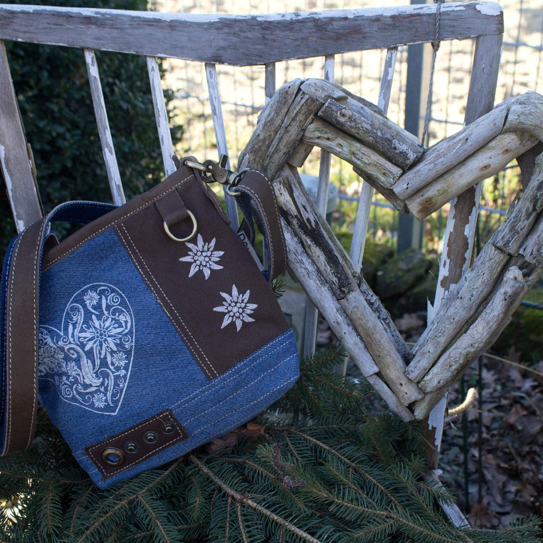 Domelo Trachtentasche. Kleine Oktoberfest Umhängetasche. Crossbody Bag mit Herz & Trachten Motiv. Da