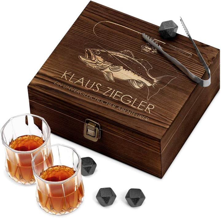 Maverton Whisky Steine Set - in Holzbox mit Gravur - 8 Eiswürfel & 2 Whisky Gläser - wiederverwendba