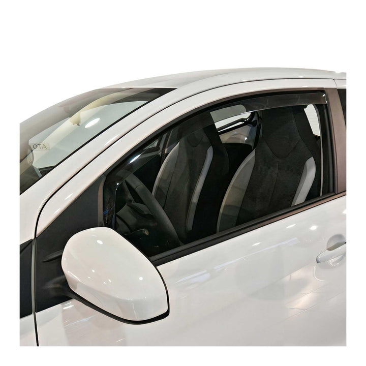 OMAC Windabweiser Regenabweiser kompatibel mit Toyota Aygo 2014-2023 5trg Vorne Dunkel Acryl 2X