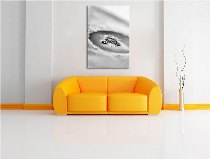 Pixxprint Wassertropfen fällt in Schaum / 100x70cm Leinwandbild bespannt auf Holzrahmen/Wandbild Kun