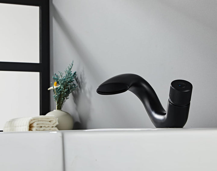 Waschbeckenarmatur Mattschwarz Wasserfall Badezimmer Wasserhahn Einloch Waschtischarmatur Kreatives