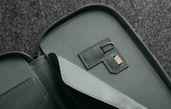 STILGUT Handytasche kompatibel mit iPhone 13 Mini, iPhone SE 2022 und andere Smartphones bis 5,4“, H