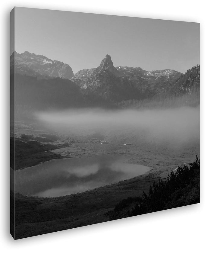 Funtensee im Nebel im Format: 60x60 Effekt: Schwarz&Weiss als Leinwandbild, Motiv auf Echtholzrahmen