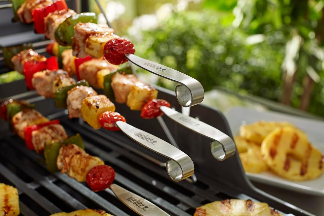 Weber Spiessset 4-teilig Edelstahl - Wiederverwendbare Spiesse für Fleisch, Gemüse oder Meeresfrücht
