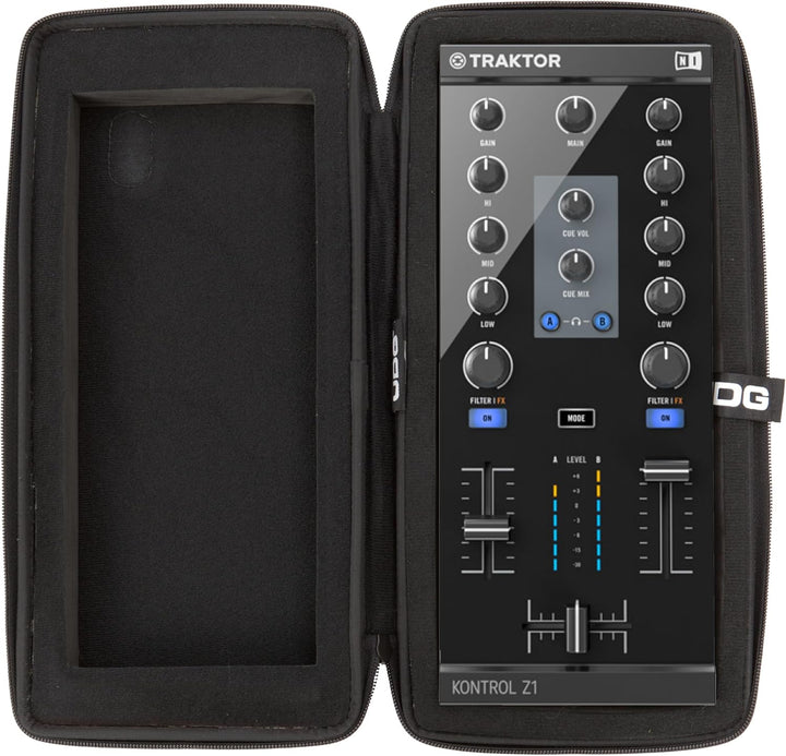 UDG Creator NI Kontrol F1/X1/Z1 Hardcase Protector Schwarz U8410BL