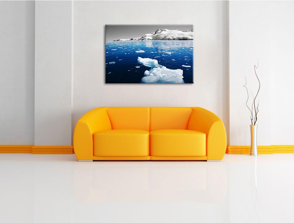 Eisbrocken im blauen Meer der Arktis schwarz/weiss Format: 100x70 auf Leinwand, XXL riesige Bilder f