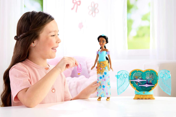 Mattel Disney Princess Jasmin Modepuppe und Zubehörteile | mit 8 Überraschungen, darunter herzförmig