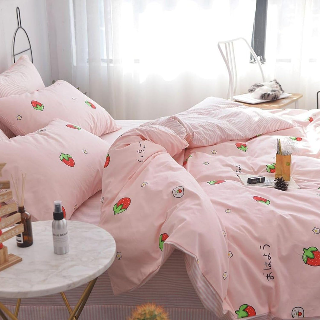 Freyamy Kinderbettwäsche 135x200cm 2teilig Rosa Rot Cartoon Erdbeere Kinder Wendebettwäsche Gebürste