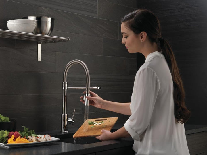 DELTA Trinsic Pro Einhebel-Federauslauf Küchenspüle Wasserhahn mit herausziehbarem Sprüher und magne