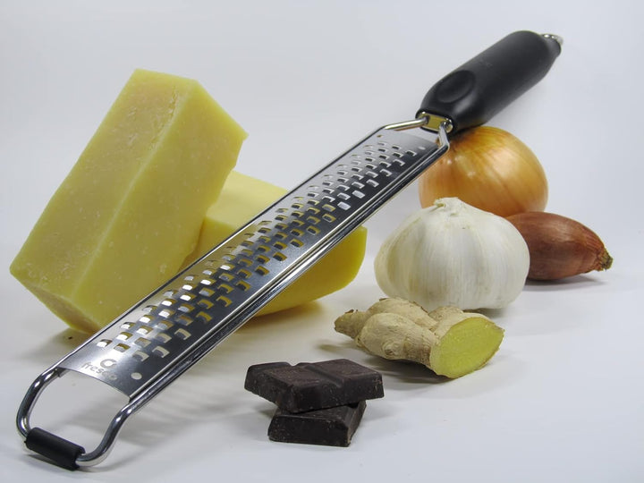 Fresco Profi Reibe lang ideal Hartkäse- Parmesanreibe rasiermesserscharf