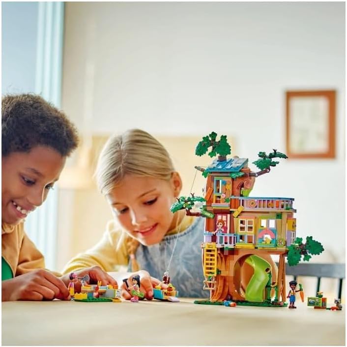LEGO Friends Baumhaus, BAU- und Spielset für Rollenspiele, Spielzeughaus für Mädchen ab 8 Jahren, Se