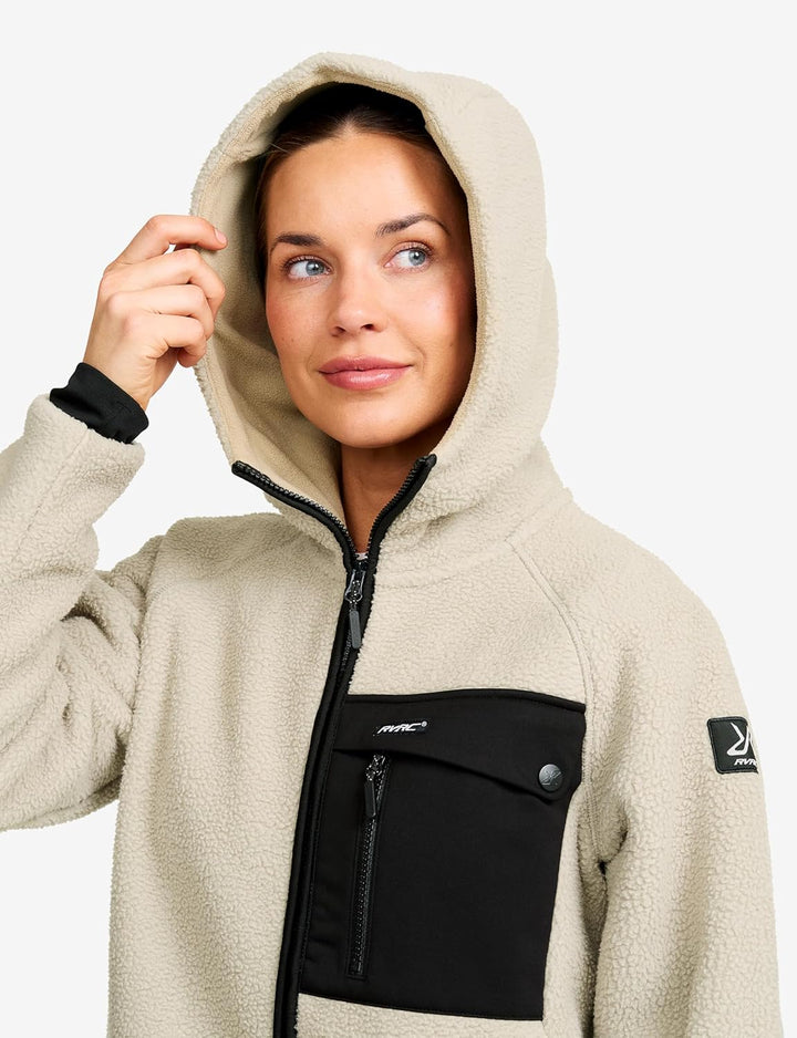 RevolutionRace Sherpa Hoodie für Damen, Outdoor Fleecejacken perfekt für Wanderungen und Outdoor-Abe