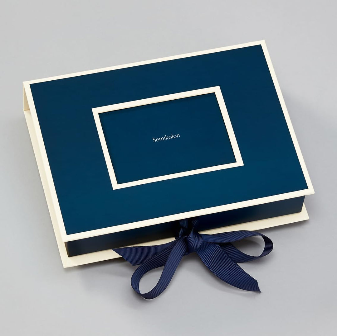 Semikolon 352510 Kleine Fotobox mit Einschubfenster - 20,7 x 15,3 x 4,7 cm - für 13 x 18 cm Fotos -