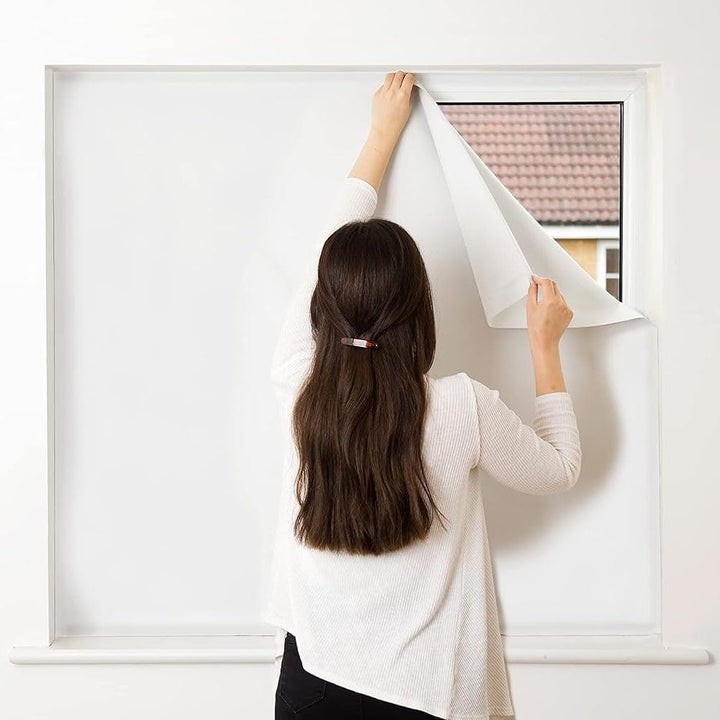 Easyblinds Easyblackout Verdunkelungsrollo, selbstklebend, Weiss, für Fenster bis 200x135cm, Zuschni