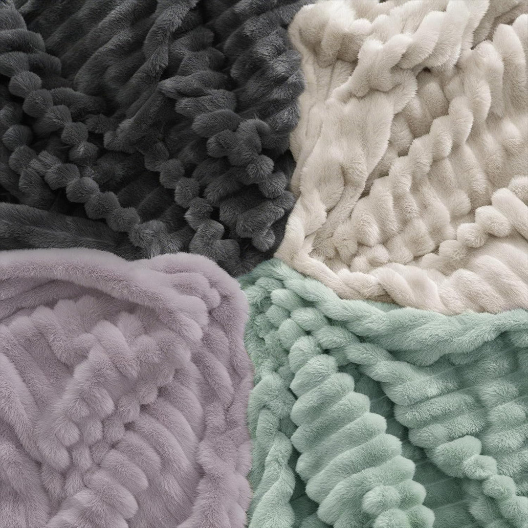 WAVVE Kuscheldecke Flauschig Decke - 150x200cm - Grau - Weiche Flanell Fleecedecke, Sofadecke & Couc