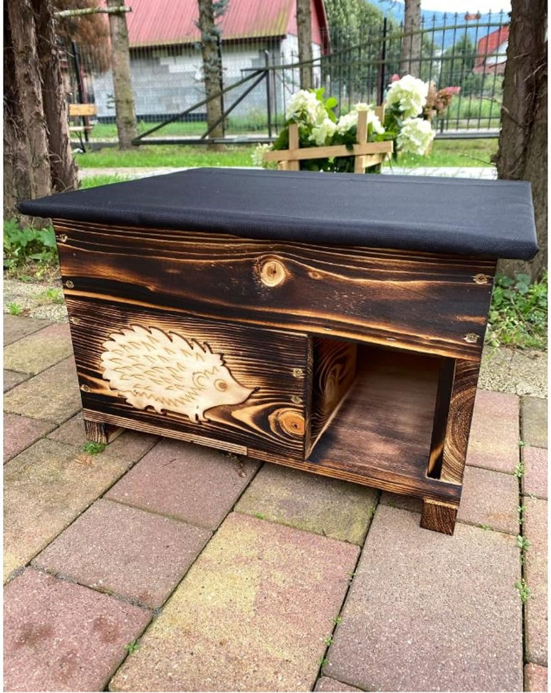 QLS Igelhaus aus Holz 40 x 50 x 30 cm mit abnehmbarem Dach Igelhütte für den Garten wetterfest gefla