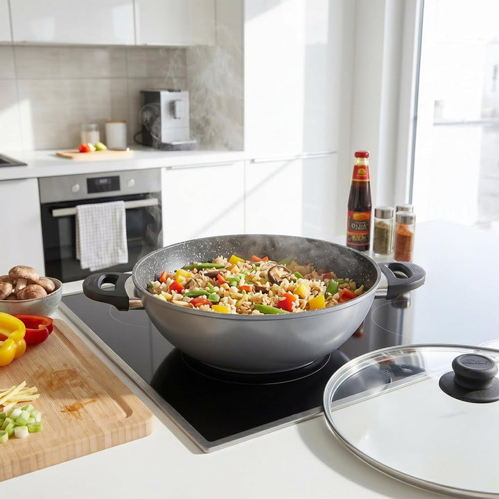 Stoneline Wok 32 cm, mit Deckel, Aluguss, Wok Pfanne beschichtet mit echten Steinpartikeln, grau, oh