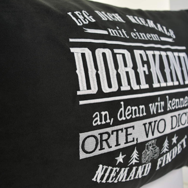 Lustiges Kissen mit Spruch Dorfkind Kissenbezug | "Leg dich nie mit einem Dorfkind an" Dekokissen mi