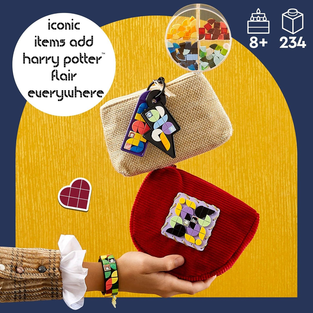 LEGO DOTS Hogwarts-Zubehör-Set 41808, Harry-Potter-Themen-Schmuckherstellungs-Set mit Armband, 2 Tas