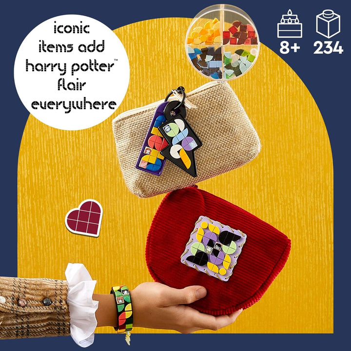 LEGO DOTS Hogwarts-Zubehör-Set 41808, Harry-Potter-Themen-Schmuckherstellungs-Set mit Armband, 2 Tas