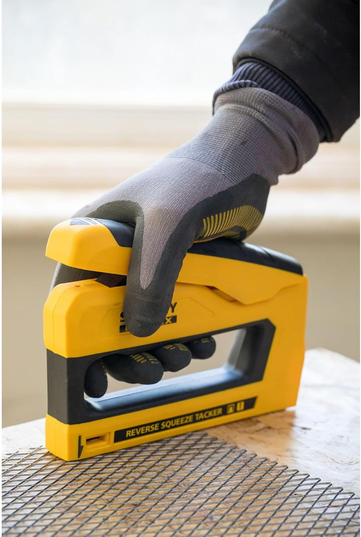 Stanley FatMax Reverse Squeeze Tacker (mit Sichtfenster am Klammerfach, Unterlademagazin, flexible D