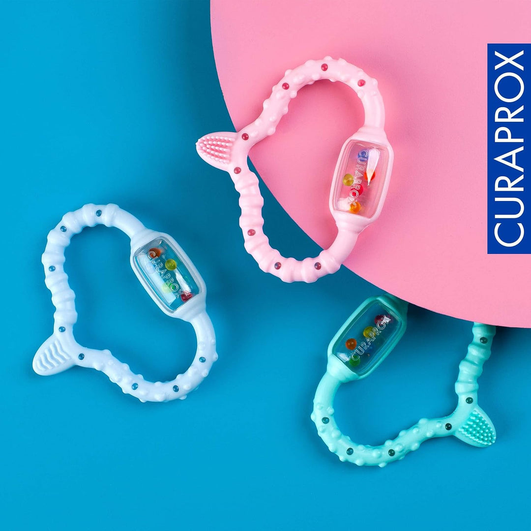 Curaprox Beissring für Babys blau, Baby Beissring mit Rassel, Baby Beissring mit Lernzahnbürste, Bei