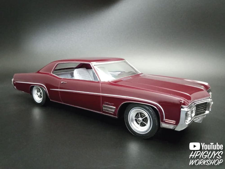 AMT AMT1379/12 1/25 1970er Buick Wildcat Hardtop Modellbausatz, Nicht bemalt