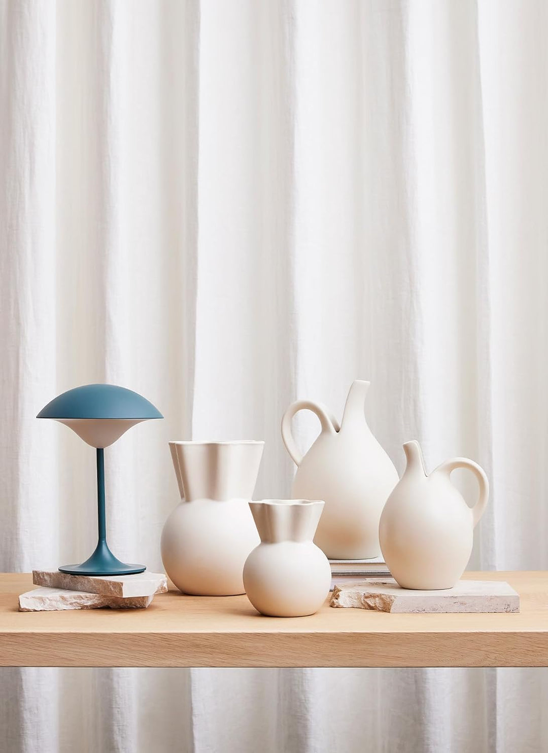 SPALTEKANDEN #64 | gebrochen Weisse KARAFFE & VASE | Eva Stahr-Nielsen | Spring Copenhagen