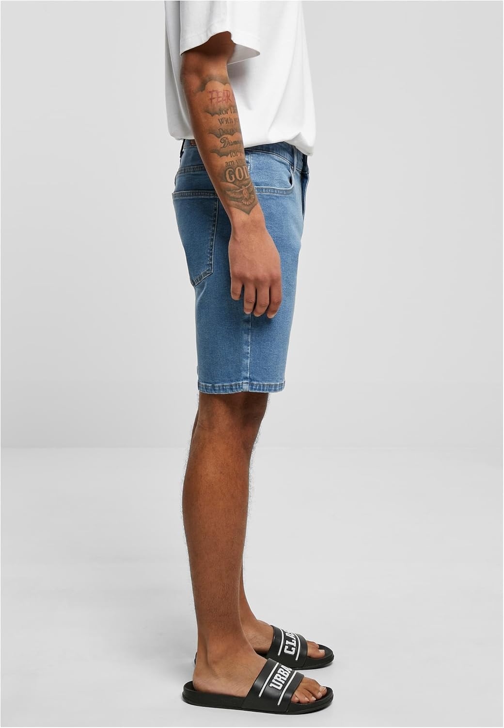 Urban Classics Herren Relaxed Fit Jeans Shorts, kurze Männer Jeanshose, erhältlich in vielen verschi