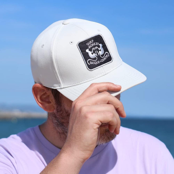 SURF MONKEY Recycled Sport Cap Technische Schnelltrocknende Kappe Gebrochenes Weiss, Gebrochenes Wei
