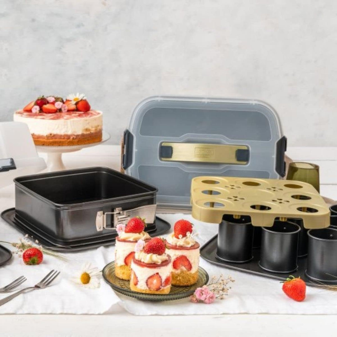 Zenker Bake, Click & Go Quadratische Springform mit Haube – 24 x 24 x 8 cm – Backform mit passendem