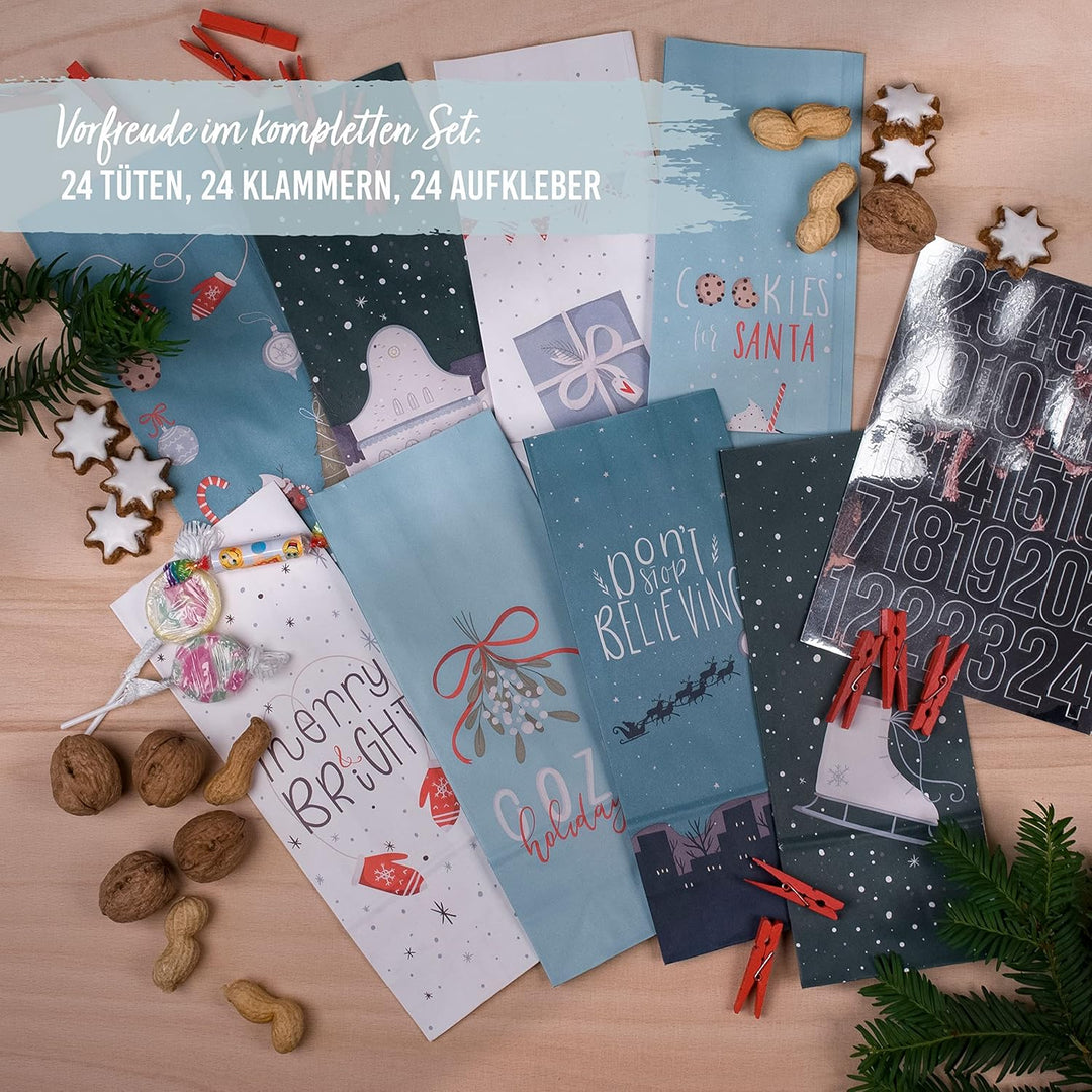 Papierdrachen Adventskalender 2025 zum Befüllen - 24 Papiertüten in Blau mit Zahlenaufklebern & Klam