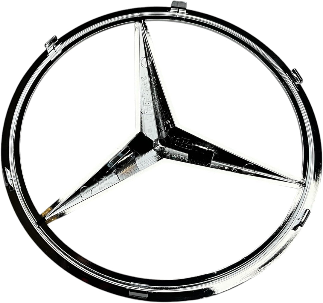 Mercedesstern an Kühlergrill