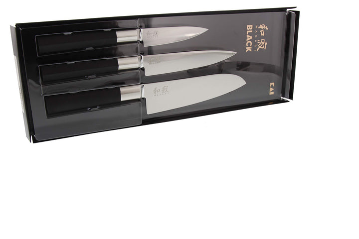KAI Wasabi Black Messer Set - Allzweckmesser 10 cm, Allzweckmesser 15 cm, Santoku 16,5 cm - rostfrei