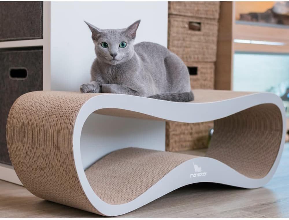 myKotty Design Kratzbank LUI – für natürliche Kratzbedürfnisse &amp; Möbelschutz – Wellpappe Kratzbrett
