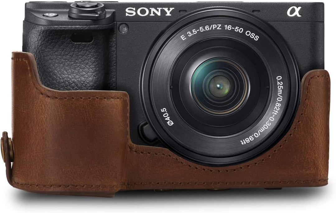 MegaGear Ever Ready Leder Kameratasche mit Trageriemen kompatibel mit Sony Alpha A6100, A6400 (18-13
