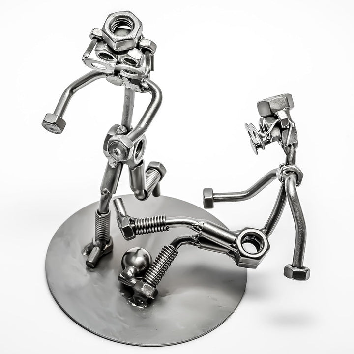 STEEMO Schraubenmännchen Fussball Fussballfans - Metall-Kunst-Deko 12x17x17 cm