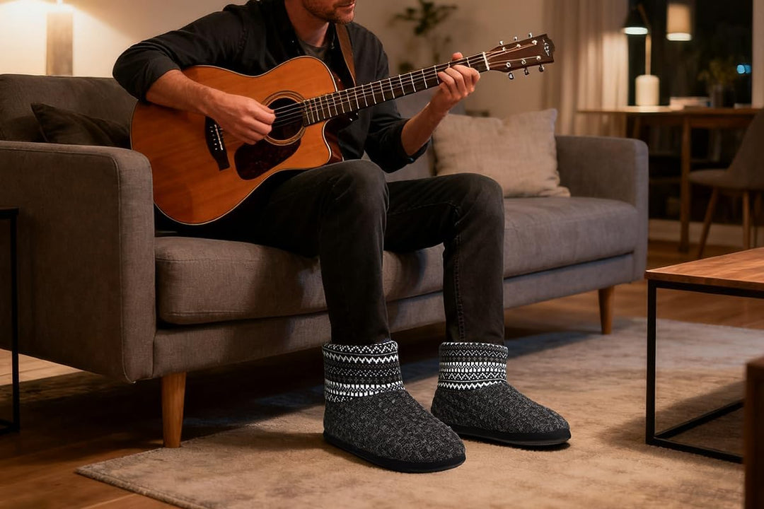 COFACE Herren Hüttenschuhe Lammfell Winter Hausschuhe Warme Plüsch Gefütterte Hausstiefel Männer Hau