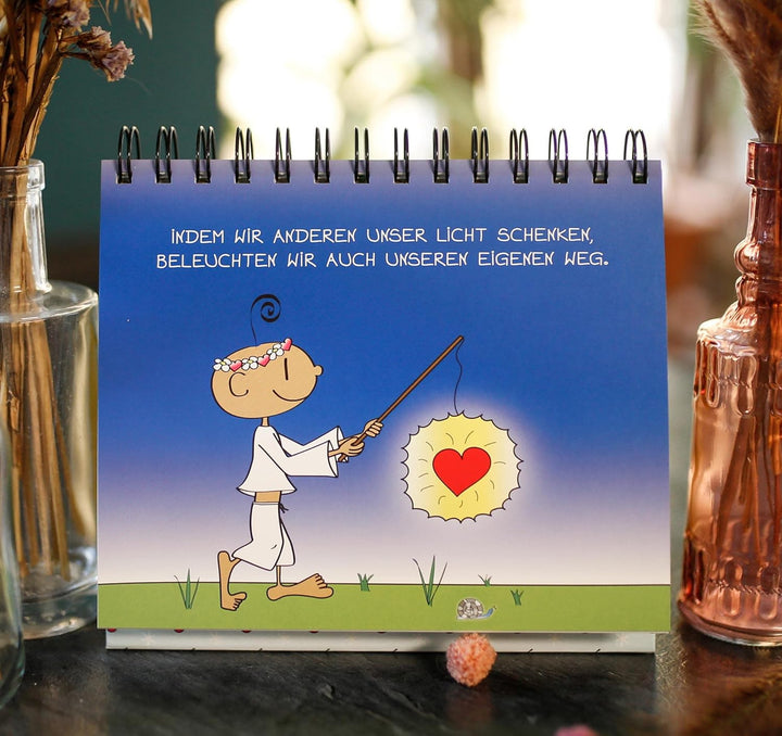 Achtsam durch das Jahr mit dem kleinen Yogi: Inspirationen für 52 Wochen - Aufstellbuch mit Spiralbi