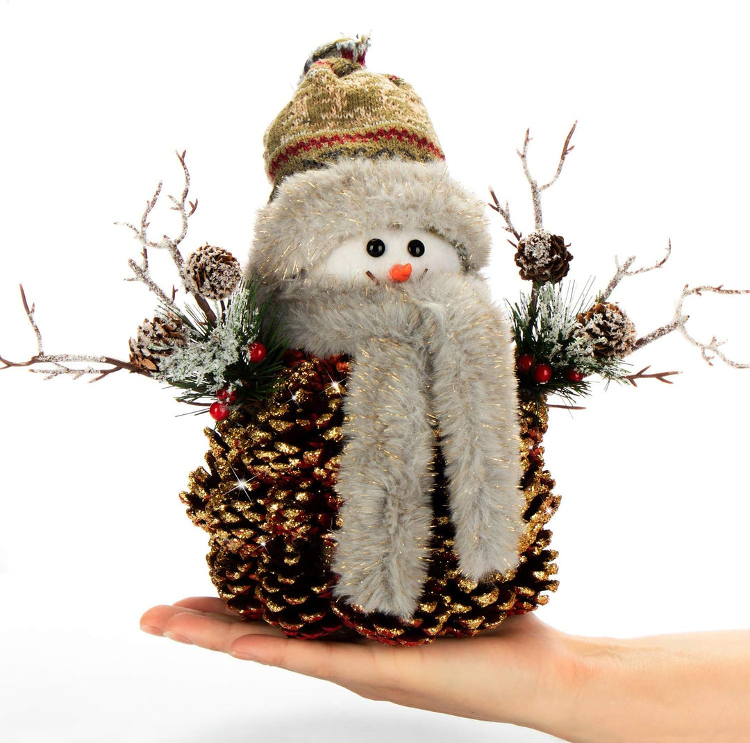 com-four® Schneemannfigur Grösse M Premium, winterliche Dekofigur mit Tannenzapfenkörper, Handmade l