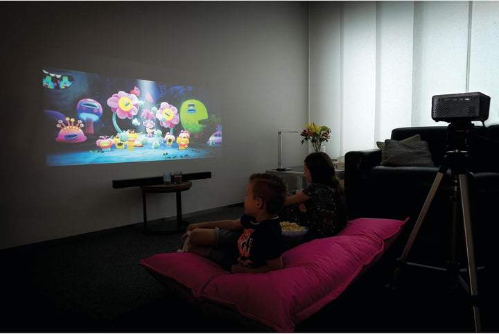 Lenco LPJ-700 Mini Beamer - Bluetooth Beamer - Mini Projektor 4000 Lumen - 30.000 Stunden Lebensdaue