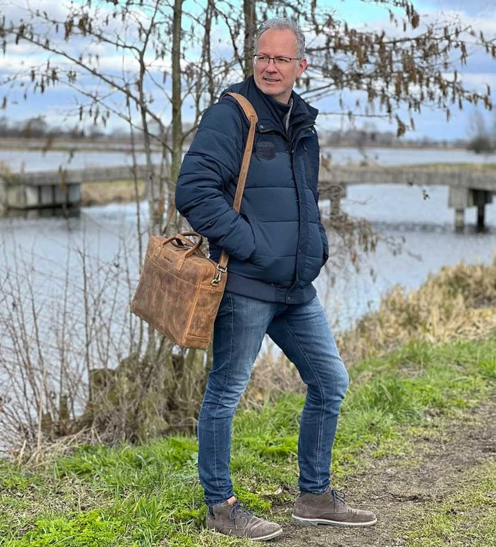 More Than Hip Huckleberry Laptoptasche - Geräumige Arbeitstasch für 15,6 Zoll Laptops Handtasche Umh