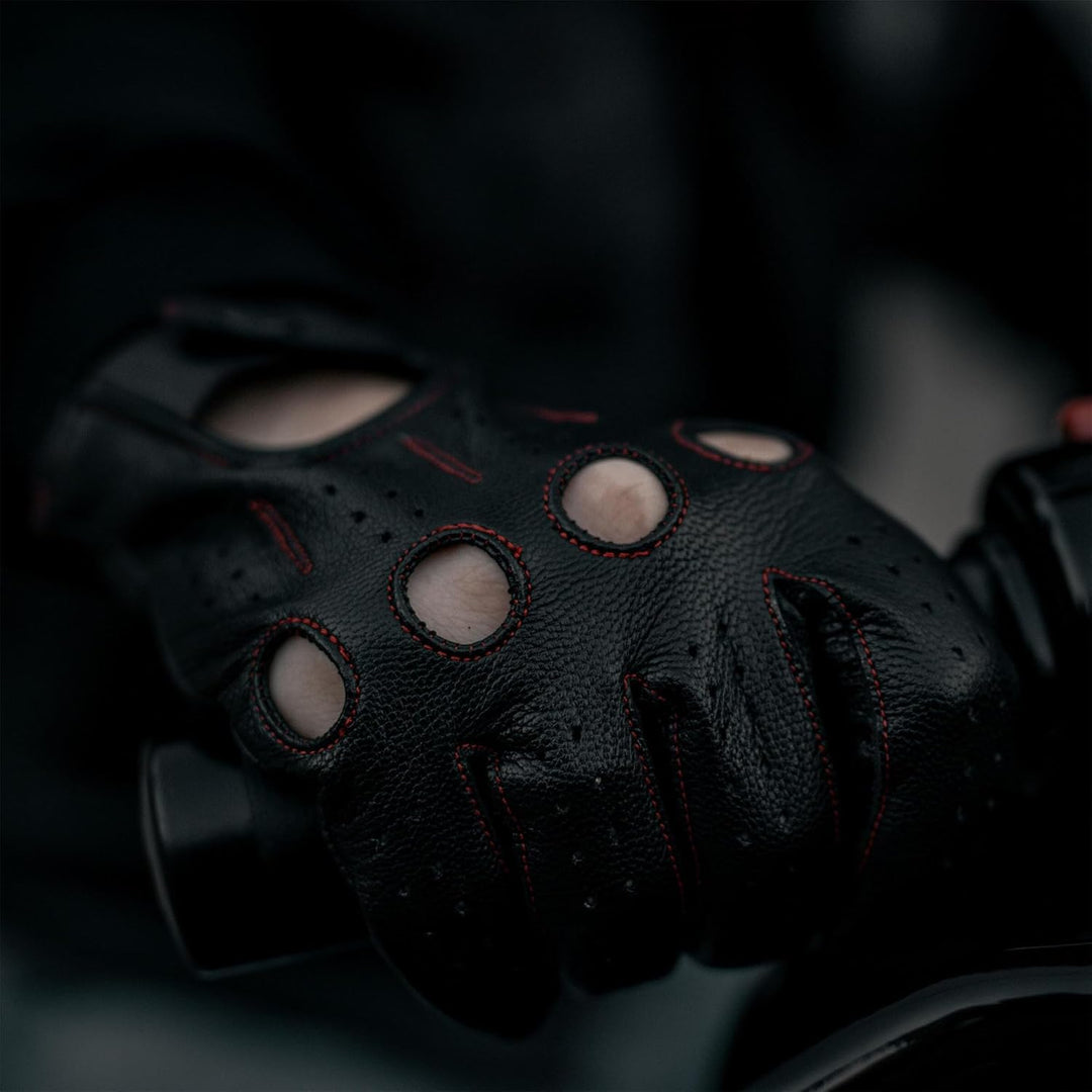 Leatherick Autofahrer Handschuhe Herren – Weiche, Perforierte Fahrhandschuhe mit atmenden Fingerknöc