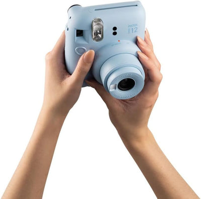 Fujifilm Instax Mini 12 Sofortbildkamera, mit 20 Filmen, Pastellblau