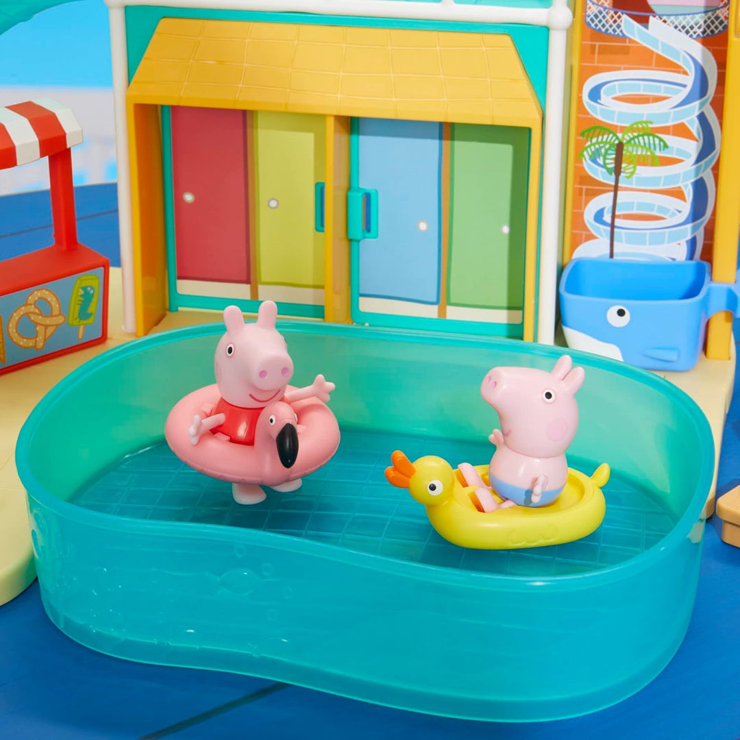 Peppa Pig Spielzeuge Schwimmbad-Spass mit Peppa, Spielset mit 15 Teilen und 2 Figuren, Kinderspielze