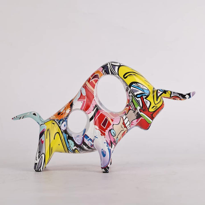 Graffiti-Bullen-Statue aus Kunstharz, Vollfarbige Stierfigur, Originalität, abstrakte Stier-Skulptur