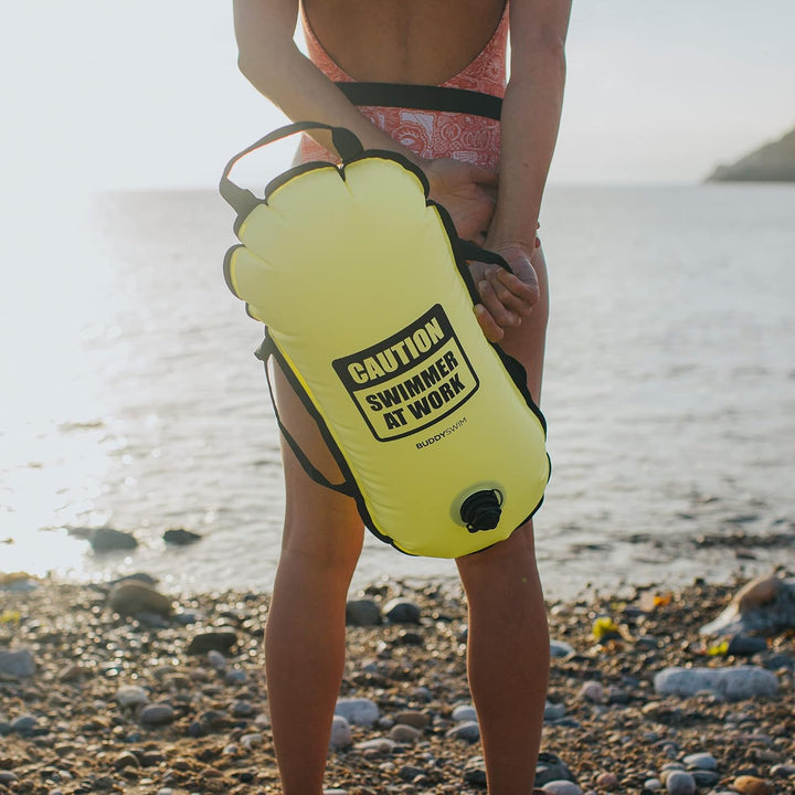 Buddyswim Freiwasser-Schwimmboje 10 L für Überquerungen und Wettkämpfe. Nylon-Oberfläche, Ultraleich