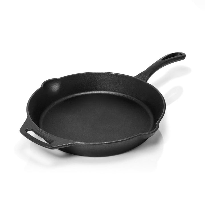 Petromax Feuerpfanne mit Stiel - Pfanne aus Gusseisen für alle Grill- und Herdarten, Gasflamme, Back