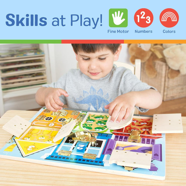 Melissa & Doug Motorikbrett aus Holz für Kinder ab 3 Jahren mit Schlössern und Riegeln Verriegelungs