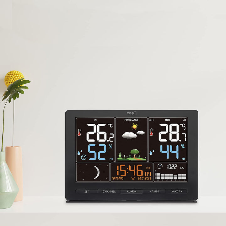TFA Dostmann Funk-Wetterstation Season 2, 35.1118, mit Aussensender, Wettervorhersage, Farbdisplay,